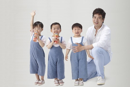 minutes-maid-commercial-on-song-il-kook-triplets